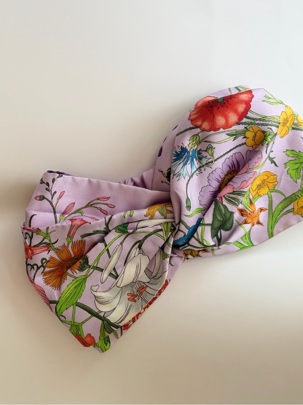 Authentic Gucci Floral Satin Twist Multicolor Headband - Lilac with Blooms